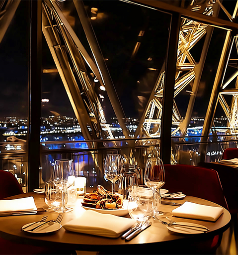 Un dîner dans la Brasserie de la Tour Eiffel